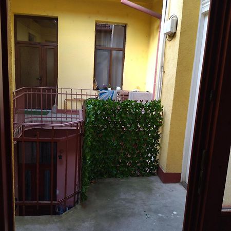 Appartement Ara Modern Apartament à Oradea Extérieur photo